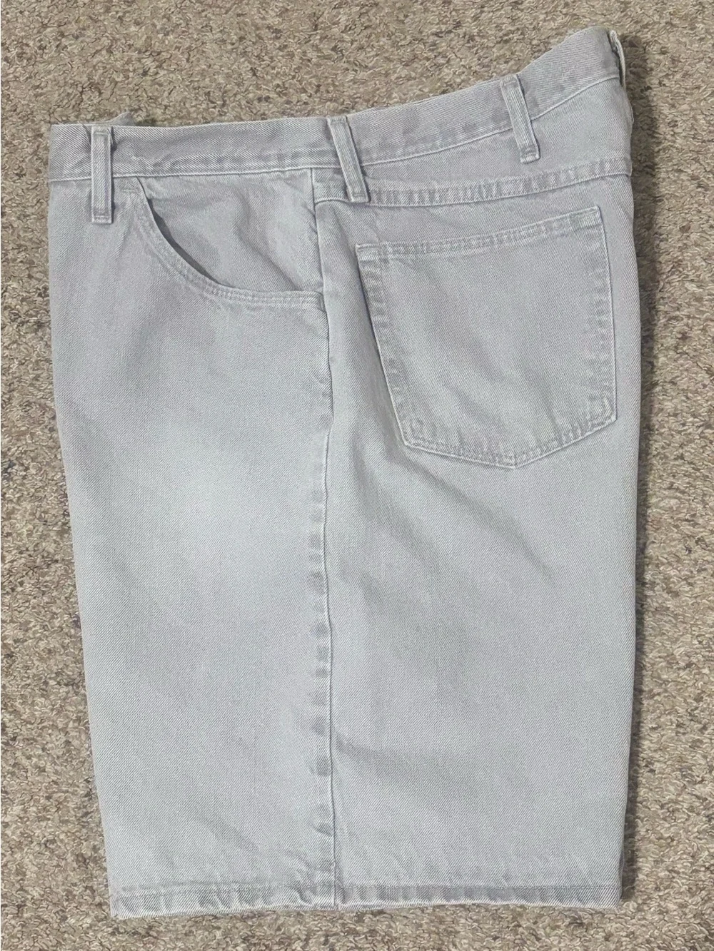 Wrangler Light Gray Denim Shorts - Relaxed Fit Size: 38